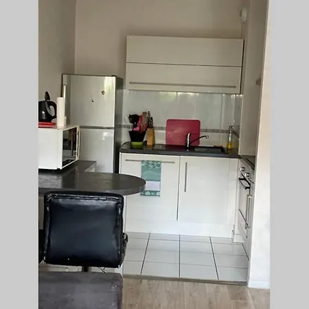 2 Chambres Avec 3 Lits . A Partir De 1 Personne Dijon
