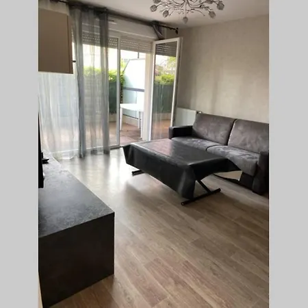 2 Chambres Avec 3 Lits . A Partir De 1 Personne Apartment Dijon